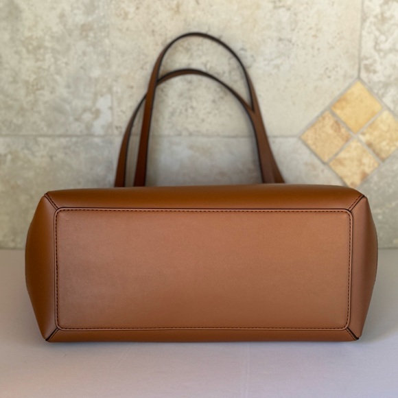 Michael Kors Reed Large Belted Shoulder Tote Bag Luggage - Picture 7 of 10